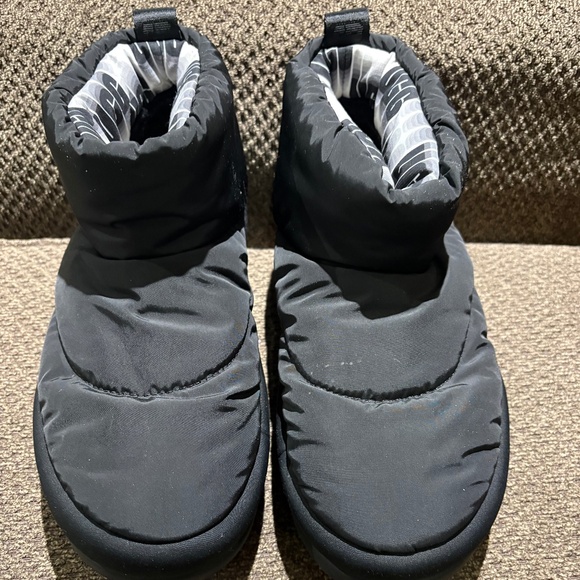 UGG Shoes - Ugg puffer boots